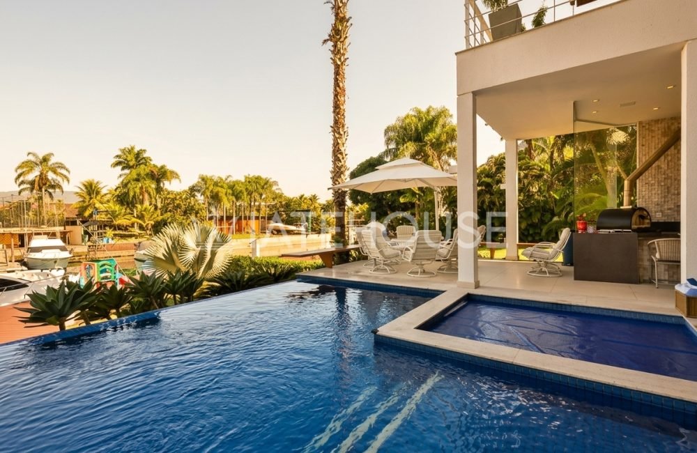 Analyze_vacation_rental_house_image_20261014162529