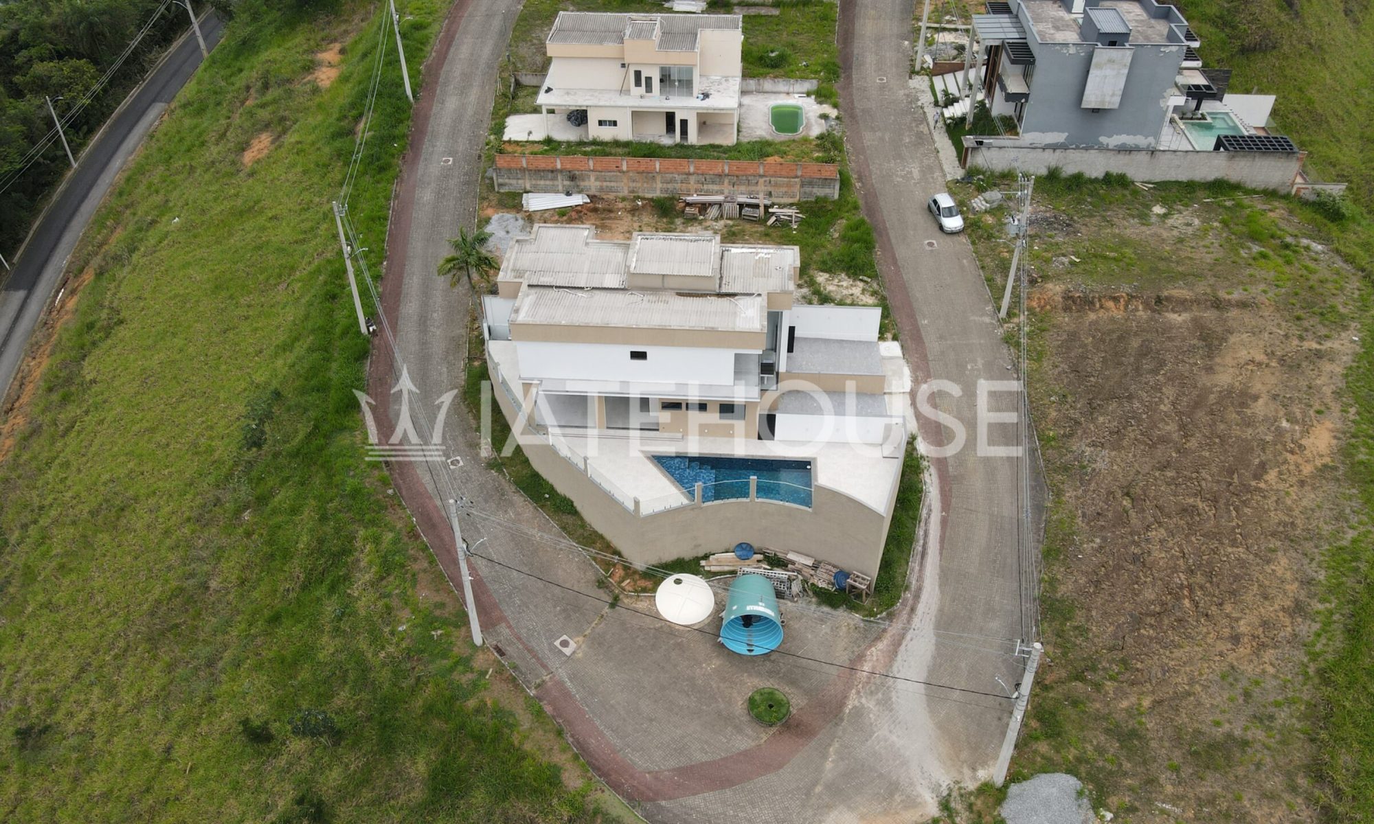 dji_fly_20241031_122456_990_1730388330880_photo