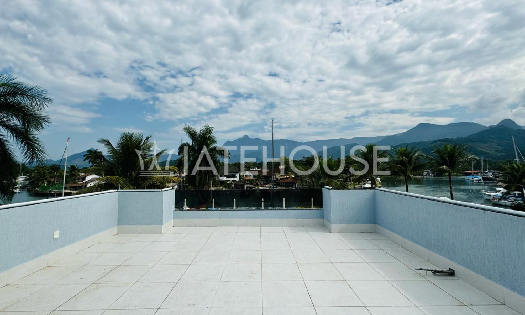 e7e0fc9d-824f-4065-bd62-344052fa132d